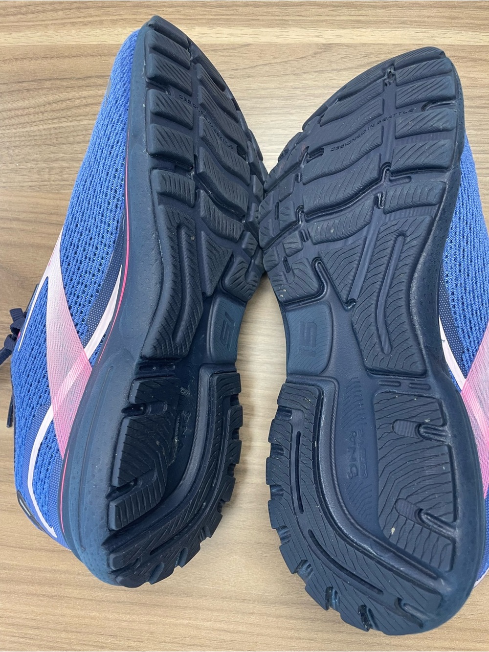 Like new Brooks Womens Ghost 15 Blue Running Road Shoes Size 11 - Picture 8 of 8